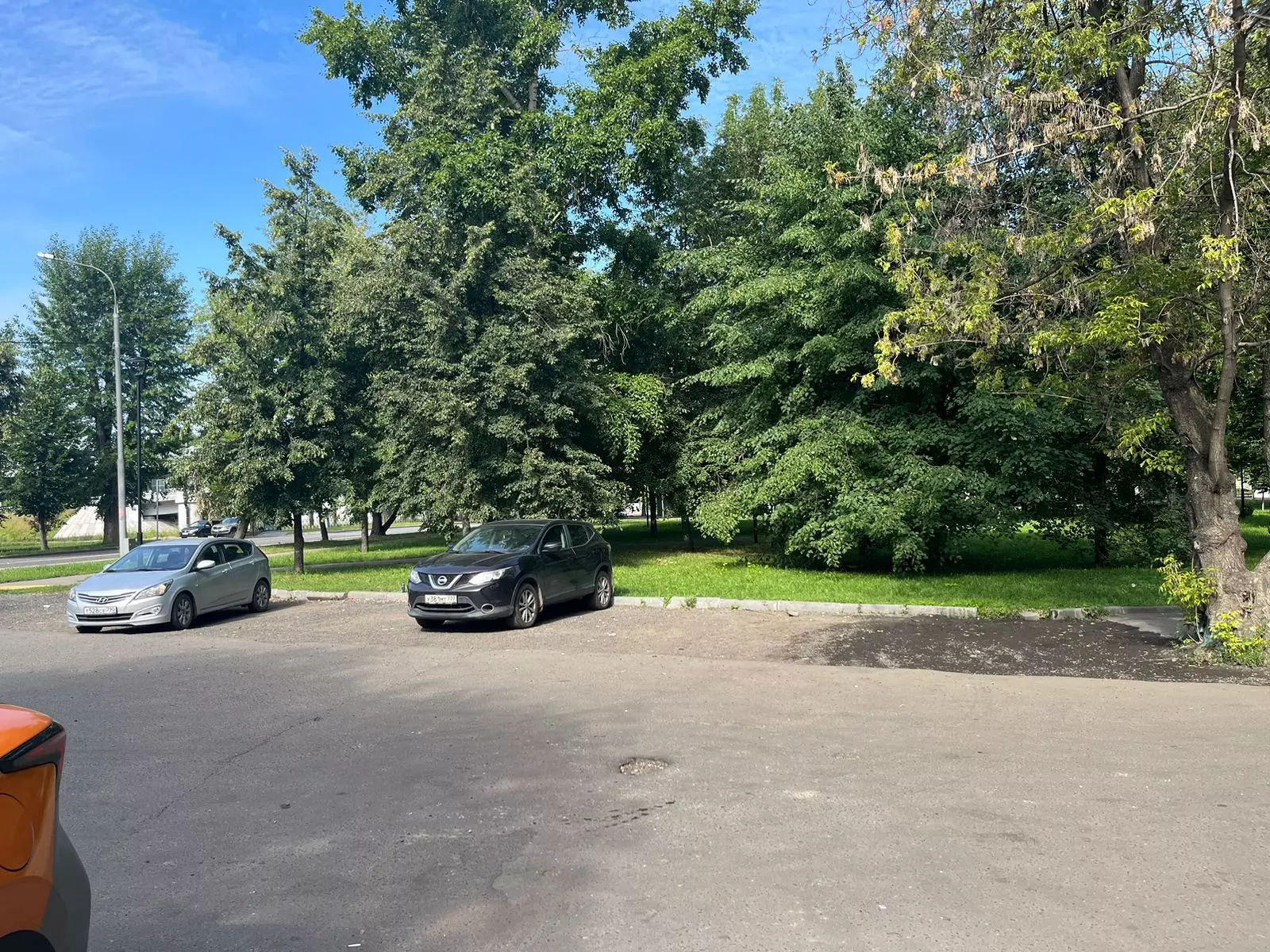 Парковка клиники, фото 3